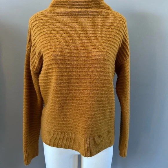 Madewell sweater - Picture 1 of 5
